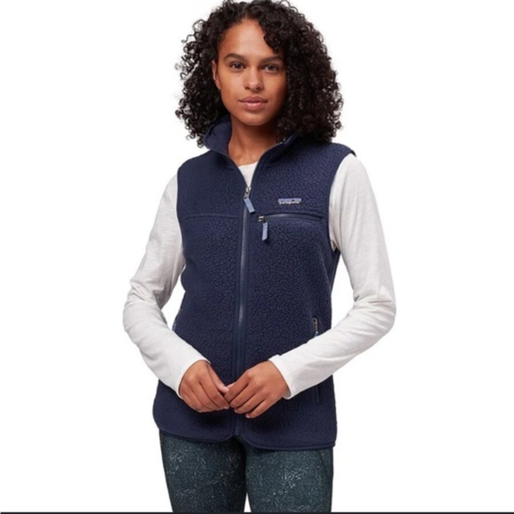 Patagonia woman’s fleece vest - like new condition small